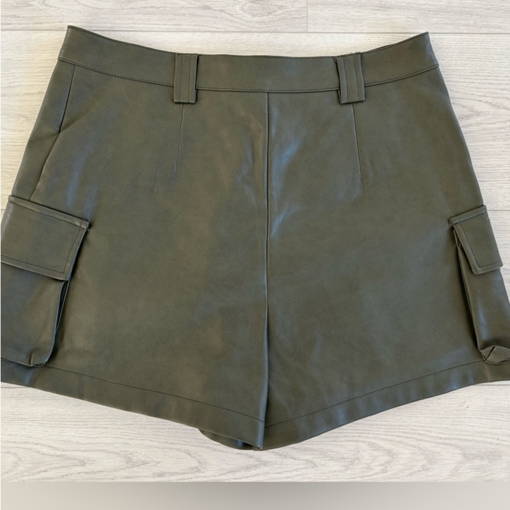 Anthropologie Olive Women's Cargo Shorts